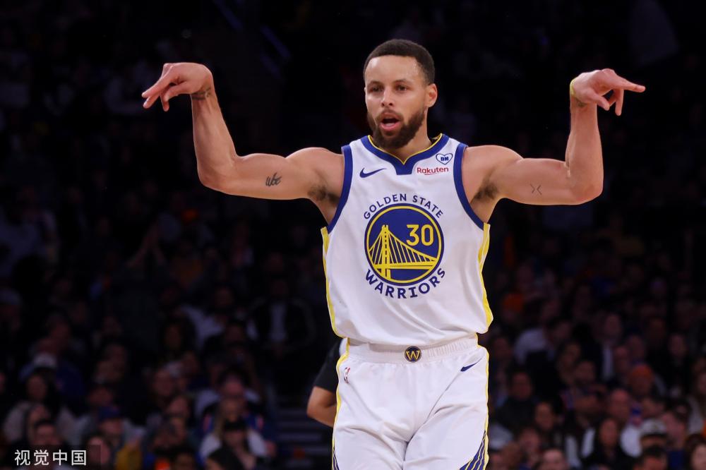 球迷们的热 球迷们的热